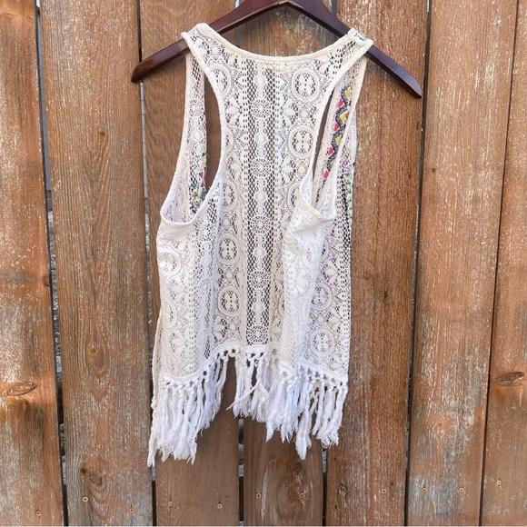 LOVE ON A HANGER Women’s White Colorful Knit Lacy Vest Fringe Western Size S/M - Picture 9 of 12